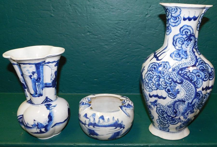 3 Oriental Blue White Vases W Character Marks Sep 02 2019