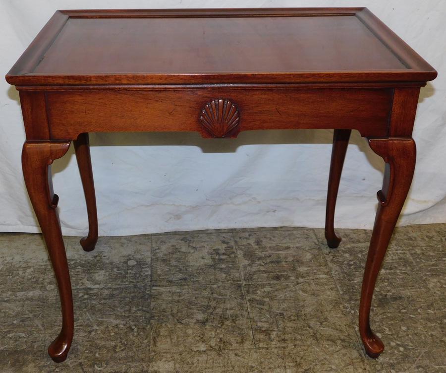 Mahogany Queen Anne tea table: Mahogany Queen Anne tea table . 28" W 18 1/2" D 25 1/4" H