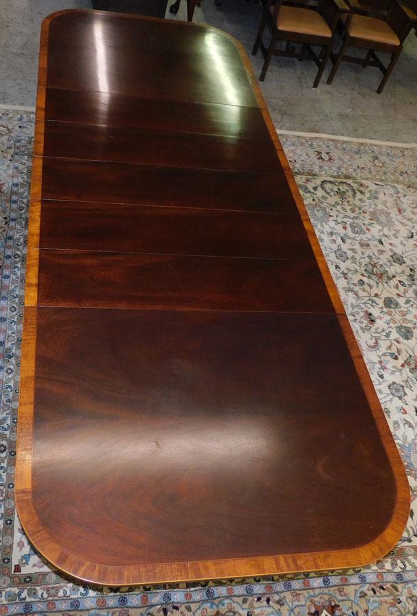 Mah Banded Top 2 Pedestal Table W/ 5 Leaves (1 of 7)