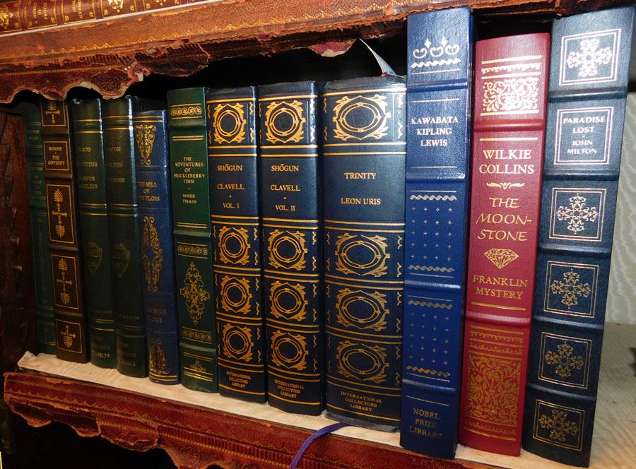 Lot 15 Decorator Library Books (1 of 5)