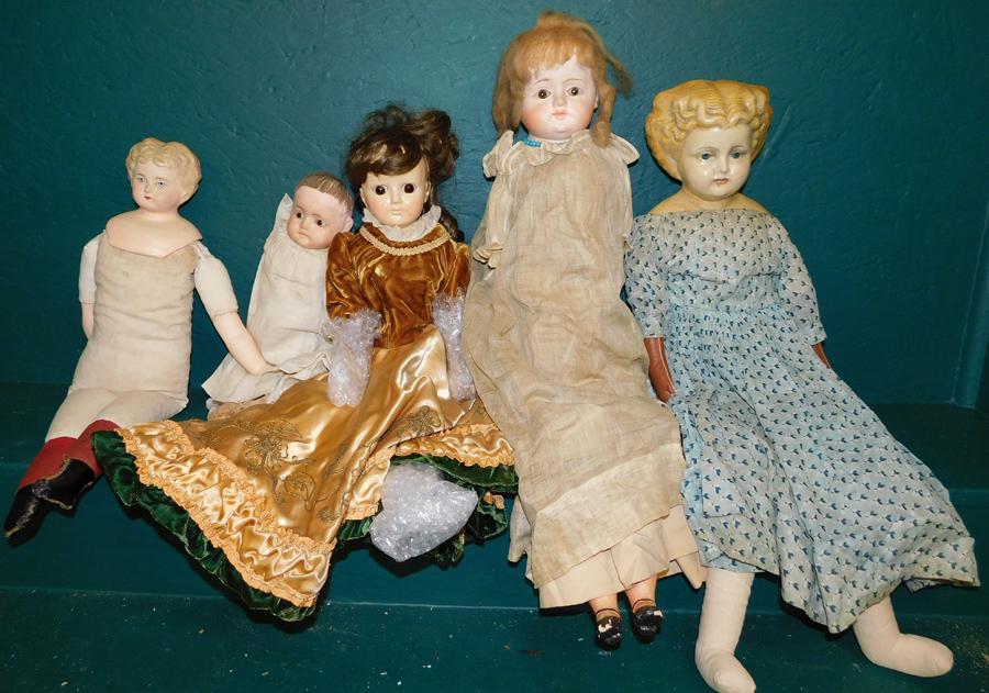 Collection 5 Antique Dolls (1 of 1)