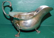 Walker & Hall Eng Sterling Hallmarked Gravy Boat