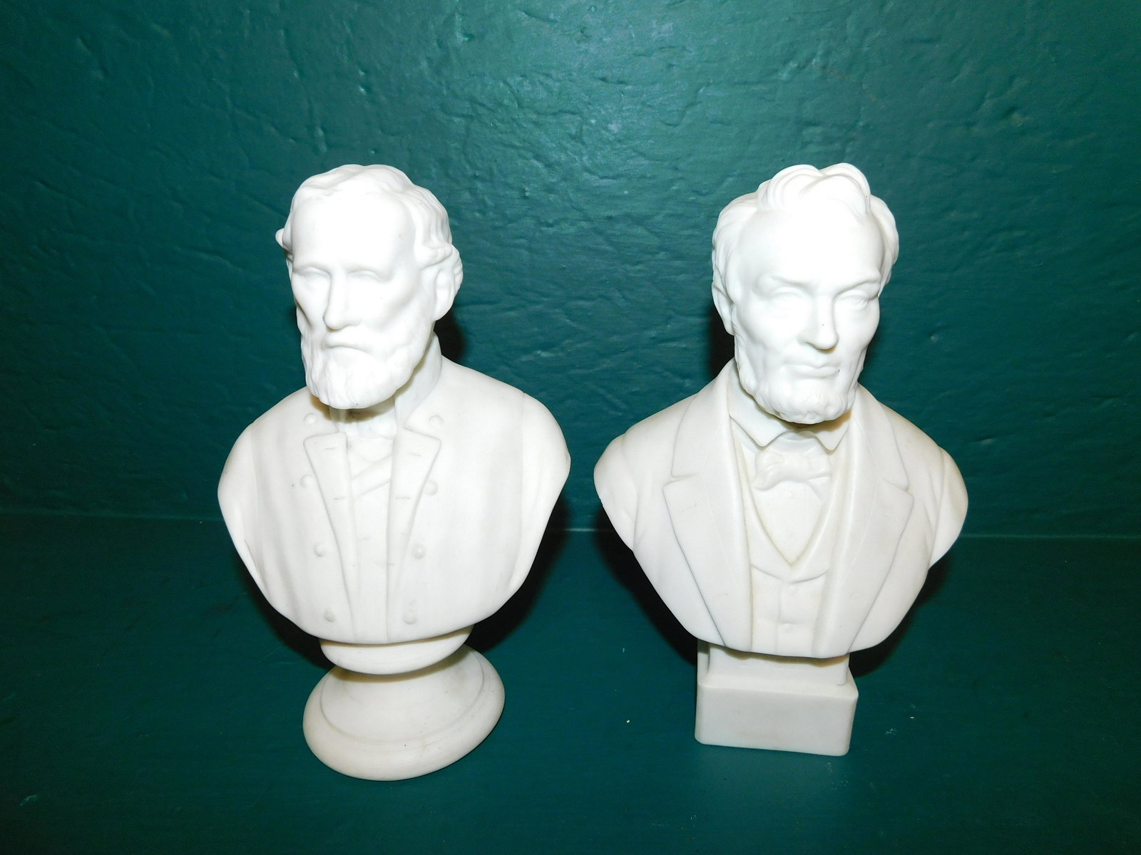 Two Parian Bust Or Lincoln & Lee (1 of 5)