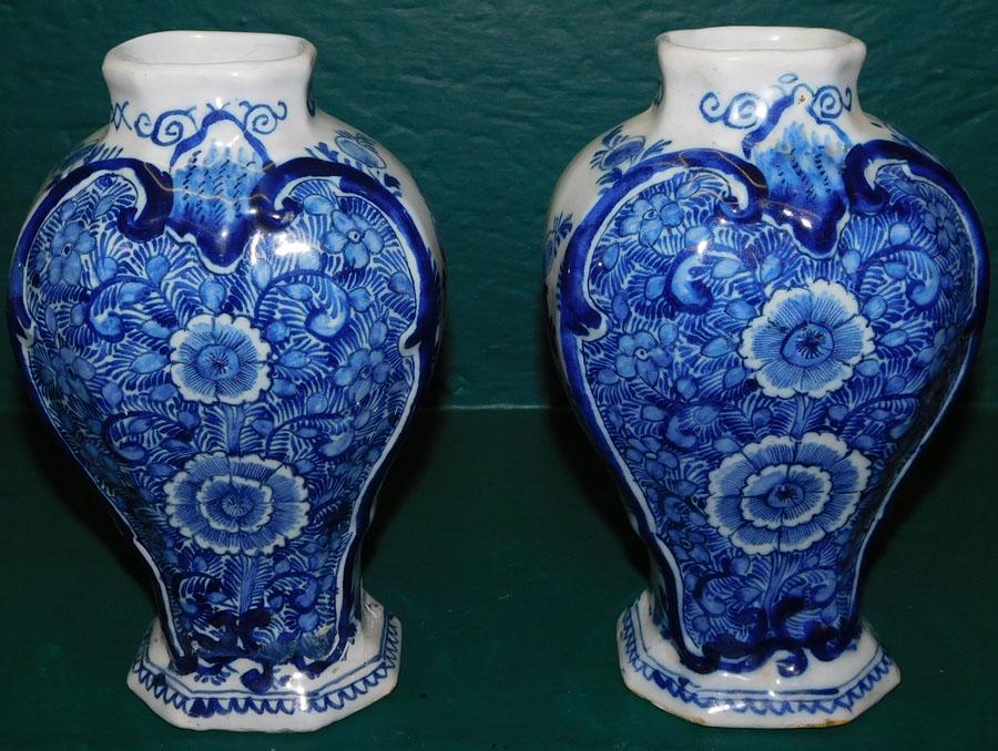 Pair Delft Vases (1 of 3)