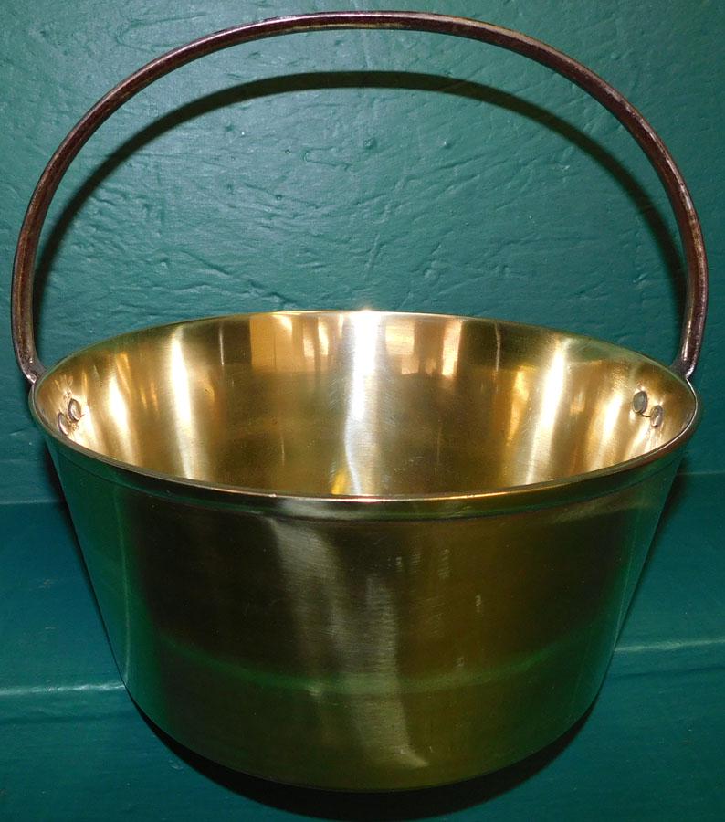 19th C Cast Brass Jelly Bucket W/ Iron Handle (1 of 3)