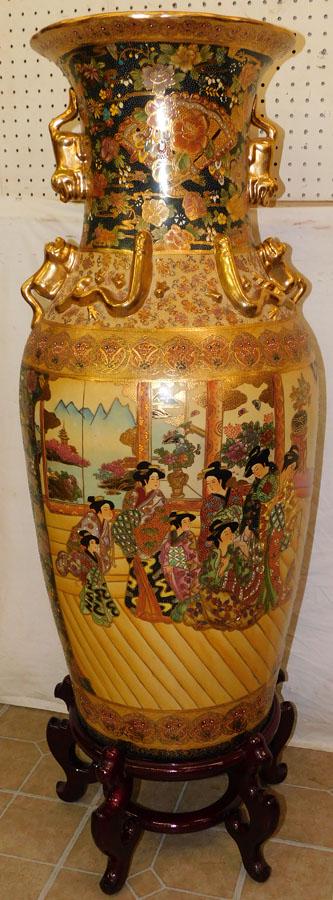 Lrg Oriental Palace Vase On Teakwood Stand (1 of 5)