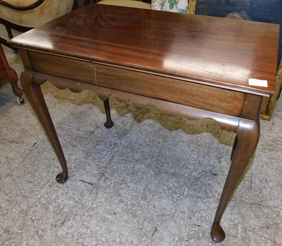 Mahogany Queen Anne Tea Table W/ Candle Slides: Mahogany Queen Anne Tea Table W/ Candle Slides 30 1/2" W 19" D 26 1/2" H