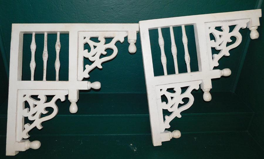 Pair Contemporary Painted Corbels: Pair Contemporary Painted Corbels 27 3/4" X 27 3/4"