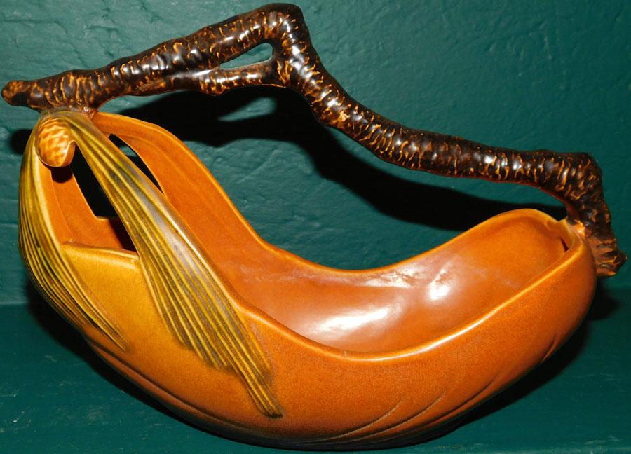 Roseville Pinecone Basket (1 of 3)