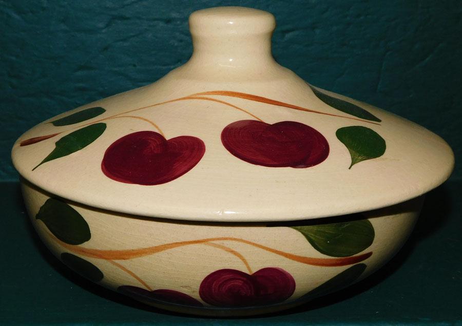 Watt Pottery Cherry Covered Casserole (1 of 4)