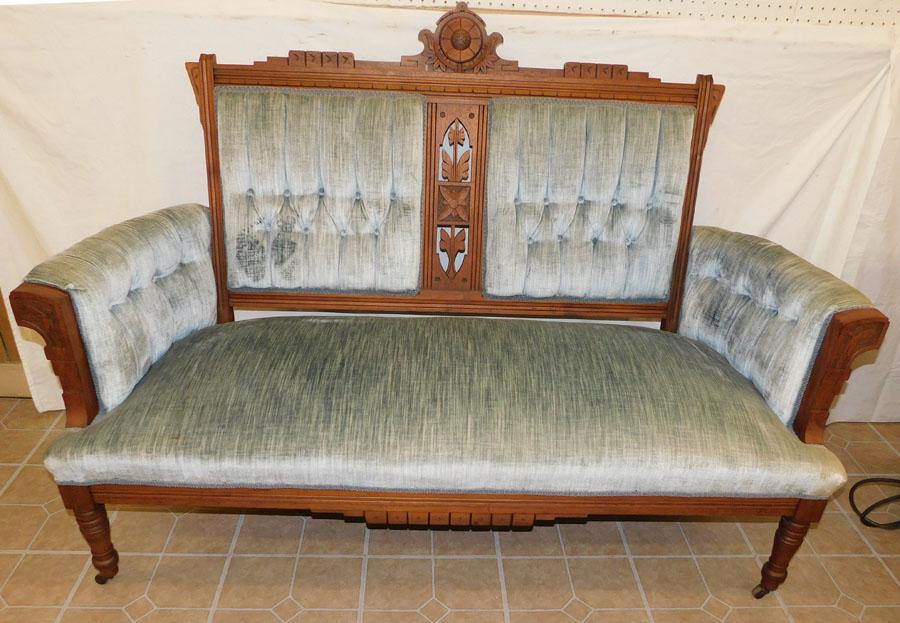 Walnut Victorian Settee (1 of 5)