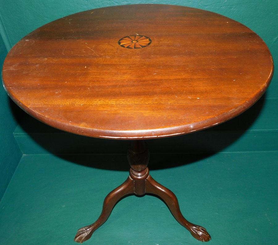 Mahogany Inlay Tilt top Table (1 of 4)