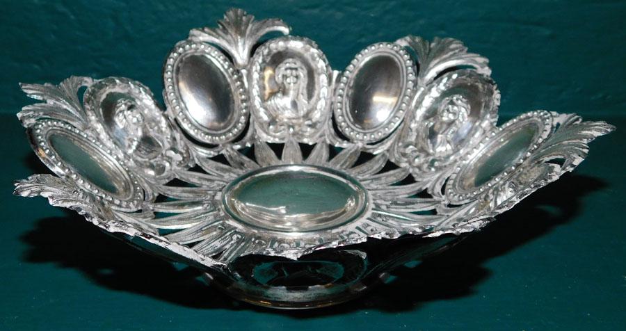 French 19th C Medallion sterling Footed Bowl (1 of 3)
