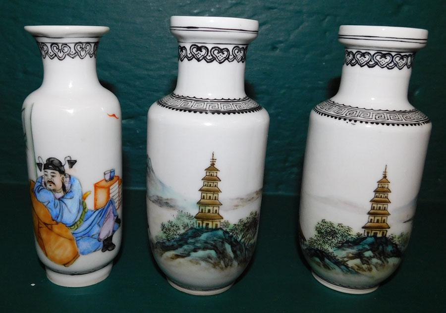 3 Small Signed Chinese Vases (1 of 3)
