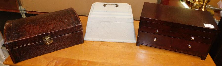 3 dresser boxes - 1 is jewelry chest & 2 décor. boxes: Three dresser boxes - one is jewelry chest and two decorated boxes. Largest is 14 1/4" x 8 1/2 6" H