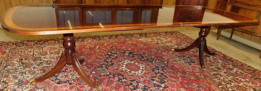 Ethan Allen Mahogany 2-Pedestal Table W/2 Leaves (1 of 9)