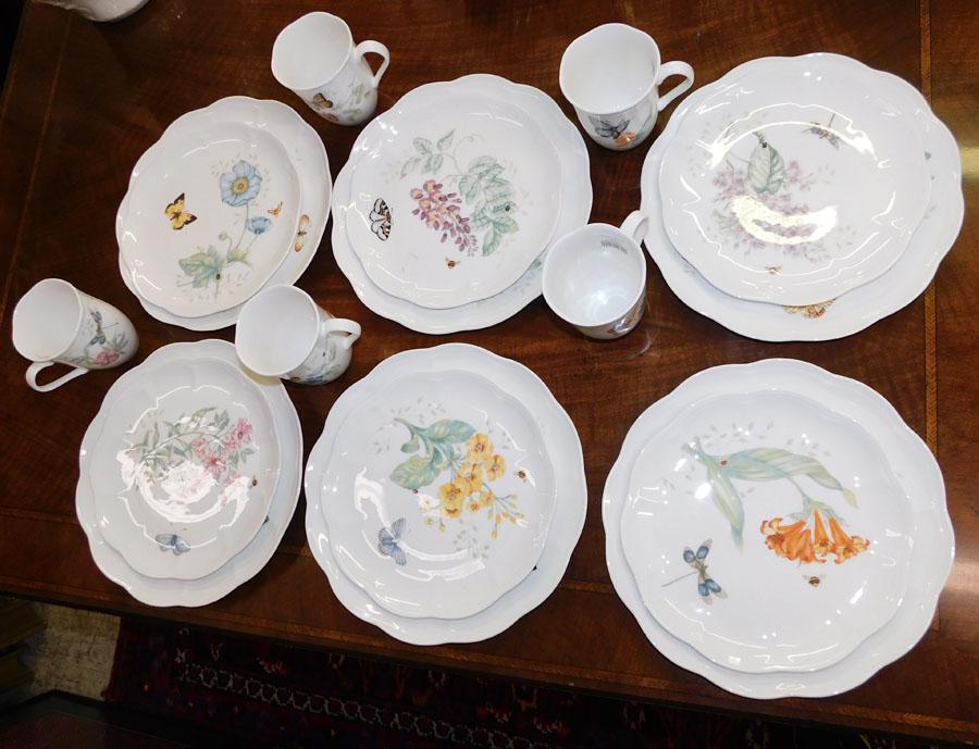 17 Pc Lenox Butterfly Meadow Dinnerware (1 of 4)