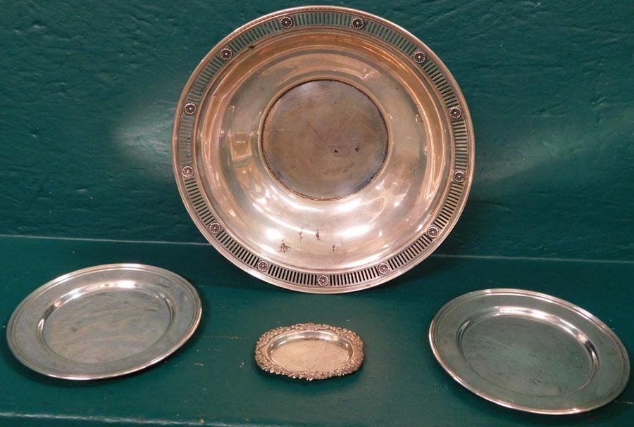 Sterl Bowl, 2 Sterl Br & Butters & Sm Sterl Tray (13.0 (1 of 7)