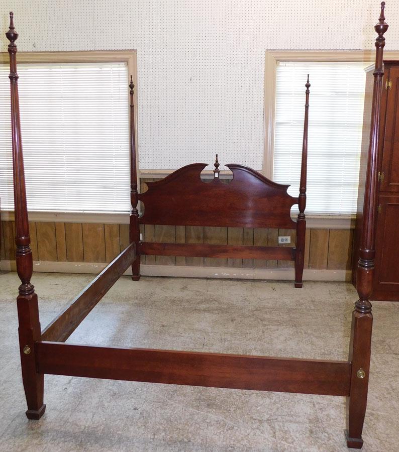 Cherry Fluted Post Queen Size Bed: Cherry Fluted Post Queen Size Bed. 64 1/4" W 80" D 76" H