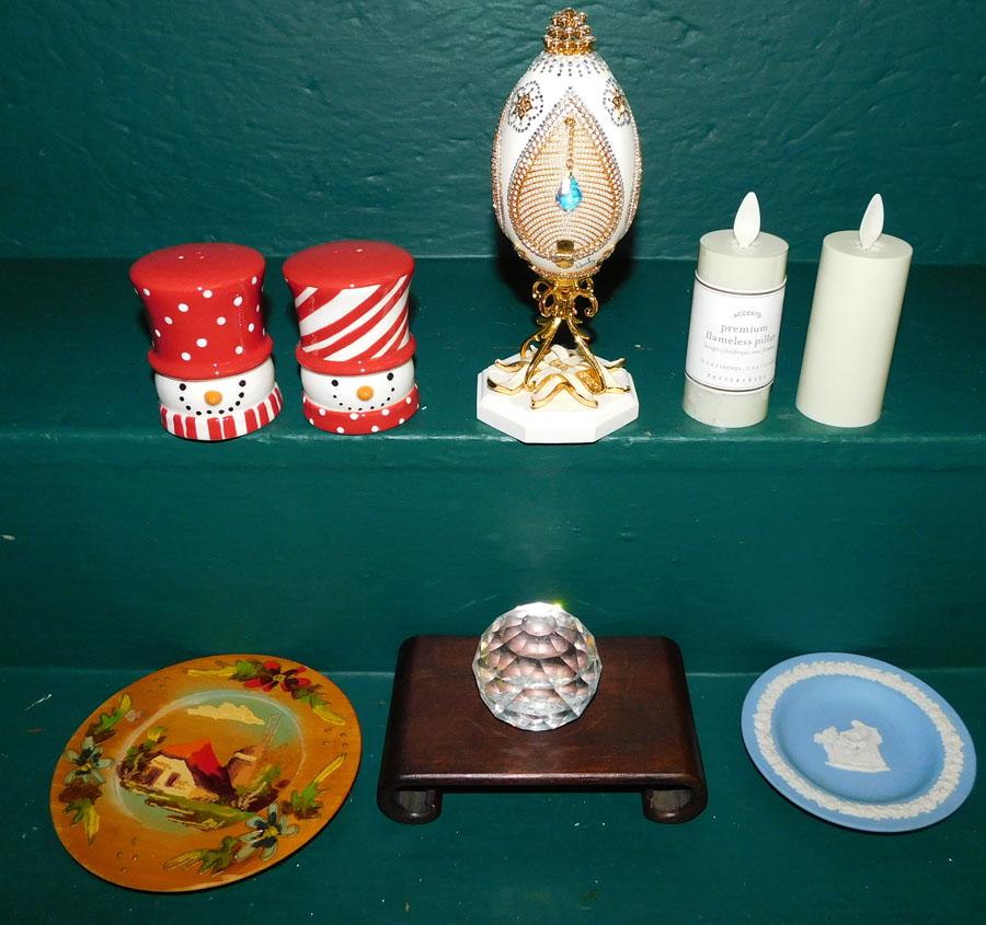 Lot Napkin Rings Wedgewood Bowl & Decorative Egg: Lot Napkin Rings Wedgewood Bowl & Decorative Egg.