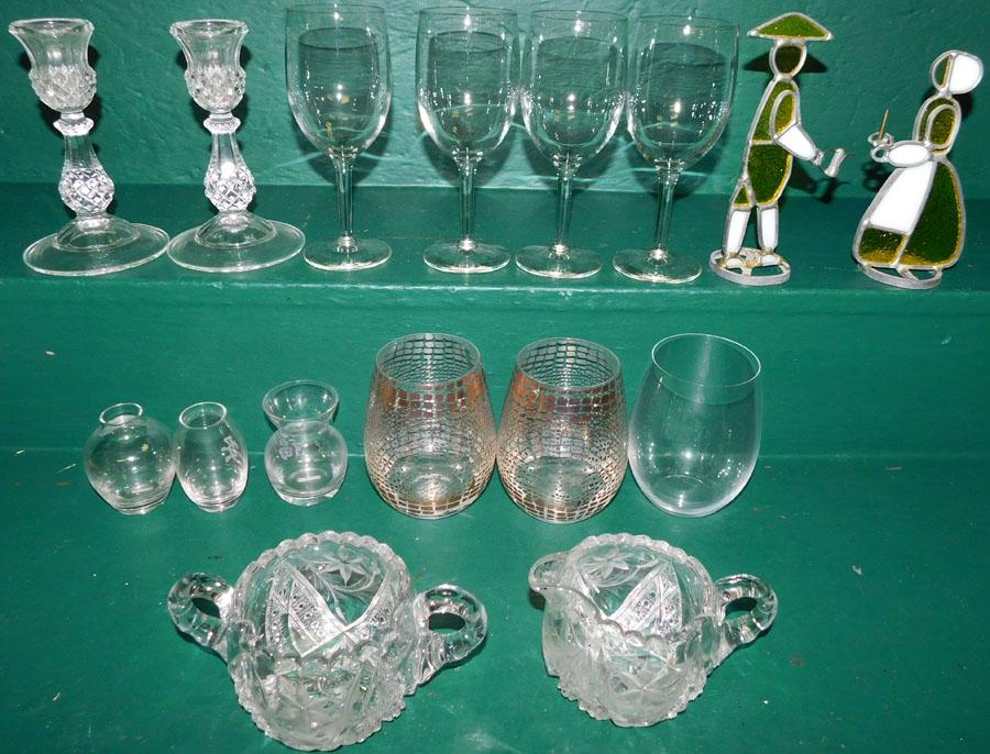 Lot Clear Glassware: Lot Clear Glassware.