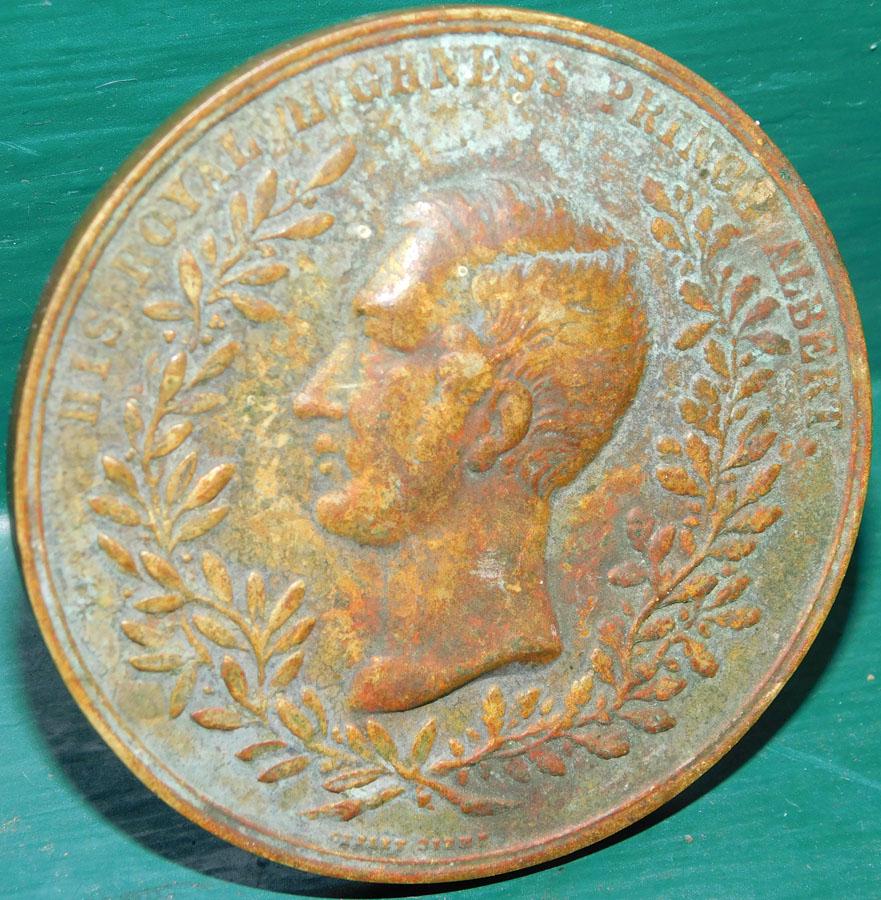 Small Bronze Round Plaque of Prince Albert: Small Bronze Round Plaque of Prince Albert . 2 3/4" Dia