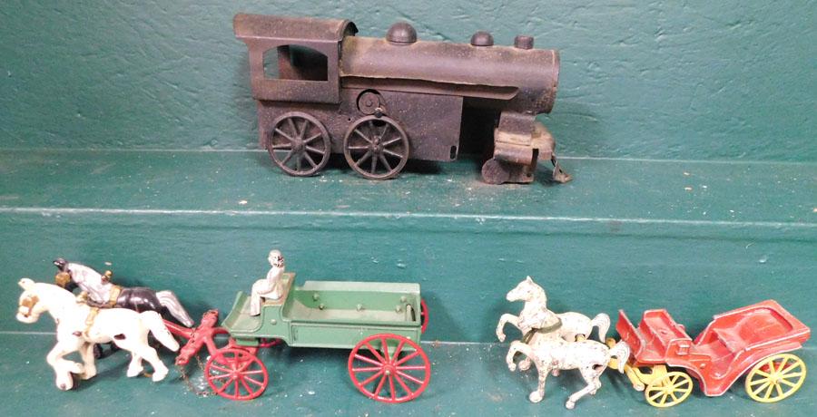 3 Pc Antique Toys-Train Engine & 2 Cast Iron Carriages: 3 Pc Antique Toys -- Train Engine & 2 Cast Iron Carriages. 16" X 7 1/2" (Train)