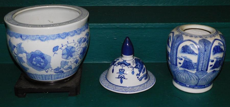 Blue & White Jardiniere on Teak Stand & Vase: Blue & White Jardiniere on Teakwood Stand & Vase. Up to 9" H