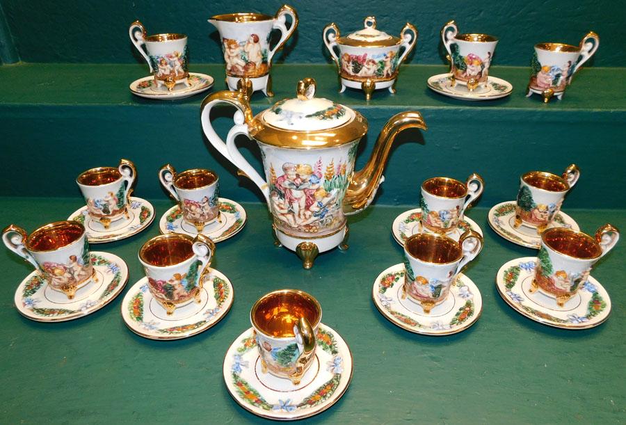 26 Piece Capodimonte Tea Service: 26 Piece Capodimonte Tea Service. Up to 9" H