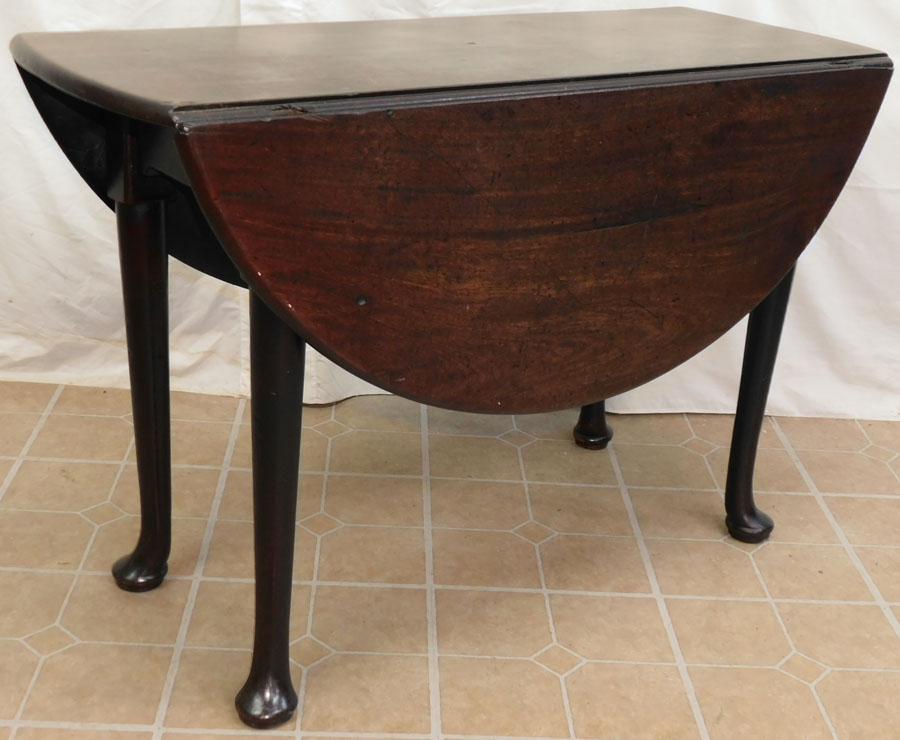 19th Century Queen Anne Mahogany Drop Leaf Table: 19th Century Queen Anne Mahogany Drop Leaf Table . 43" W 16 1/2" D 27 1/2" H