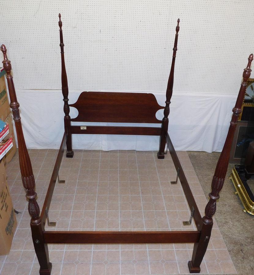 Rice Carved Queen Size Craftique Mah QA Poster Bed: Rice Carved Queen Size Mahogany Queen Anne Poster Bed by Craftique. 64 1/4" W 86 3/4" H