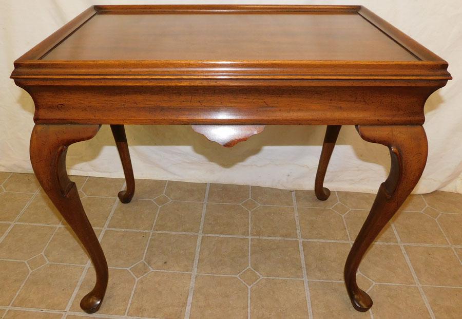 Mahogany Queen Anne Tea Table W/ Slides (1 of 4)