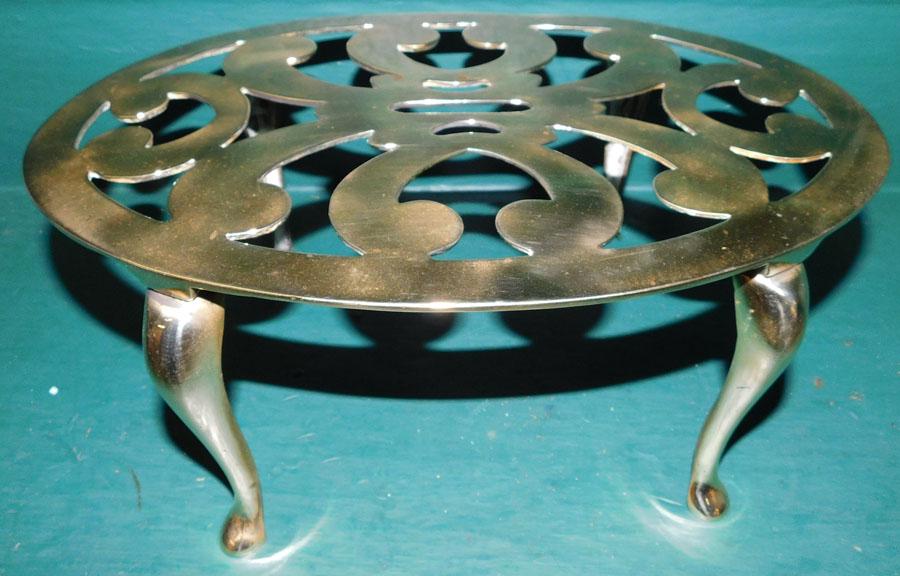 19th C Oval Cast Brass Footed Trivet (1 of 3)
