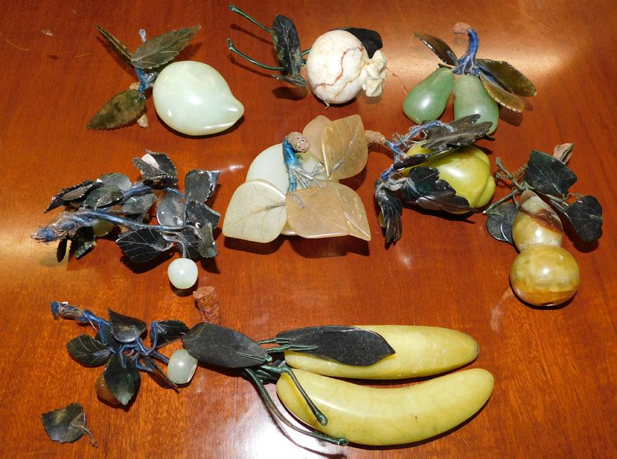 Lot Of Stone Fruit (1 of 5)