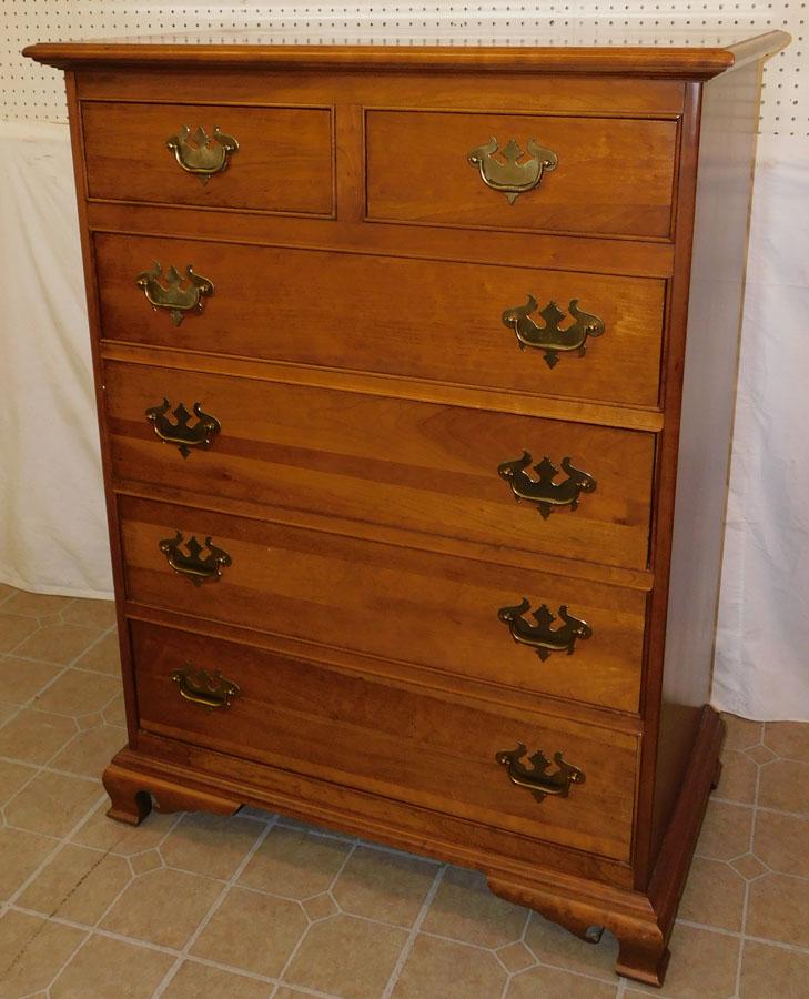 Cherry 2/4 Drawer Chest by Thomasville: Cherry 2/4 Drawer Chest by Thomasville - Bay Colony. 37" W 21" D 50" H