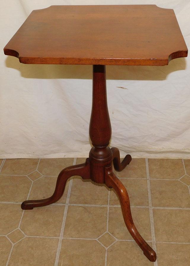 American Cherry Queen Anne Candlestand (1 of 5)