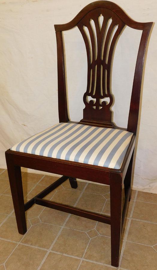 Straight Leg Mahogany Hepplewhite Side Chair (1 of 3)