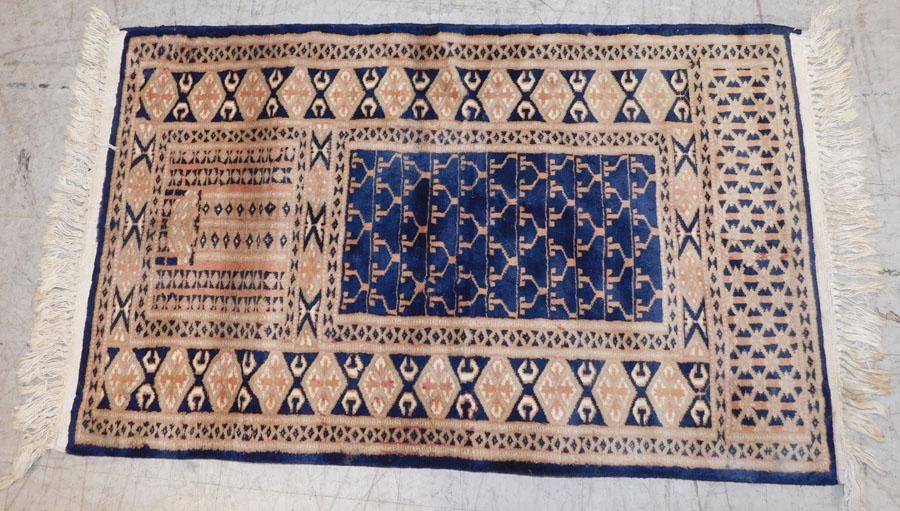 2' 0" X 3' 2" Handmade Prayer Rug (1 of 4)