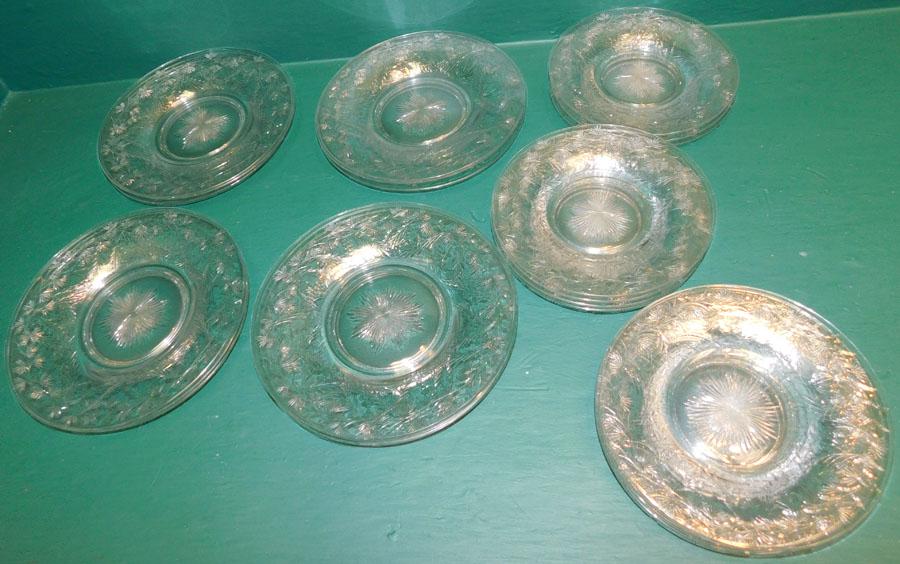 24 Pc Wheel Cut Glass Plates (1 of 3)