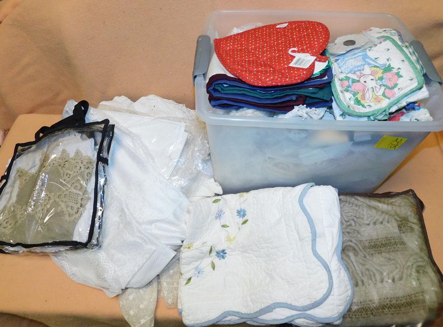 Box Lot Linens: Box Lot Linens.