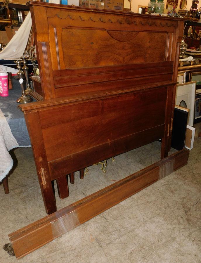 Antique Walnut Victorian Full Size Bed: Antique Walnut Victorian Full Size Bed. 58" W 55" H