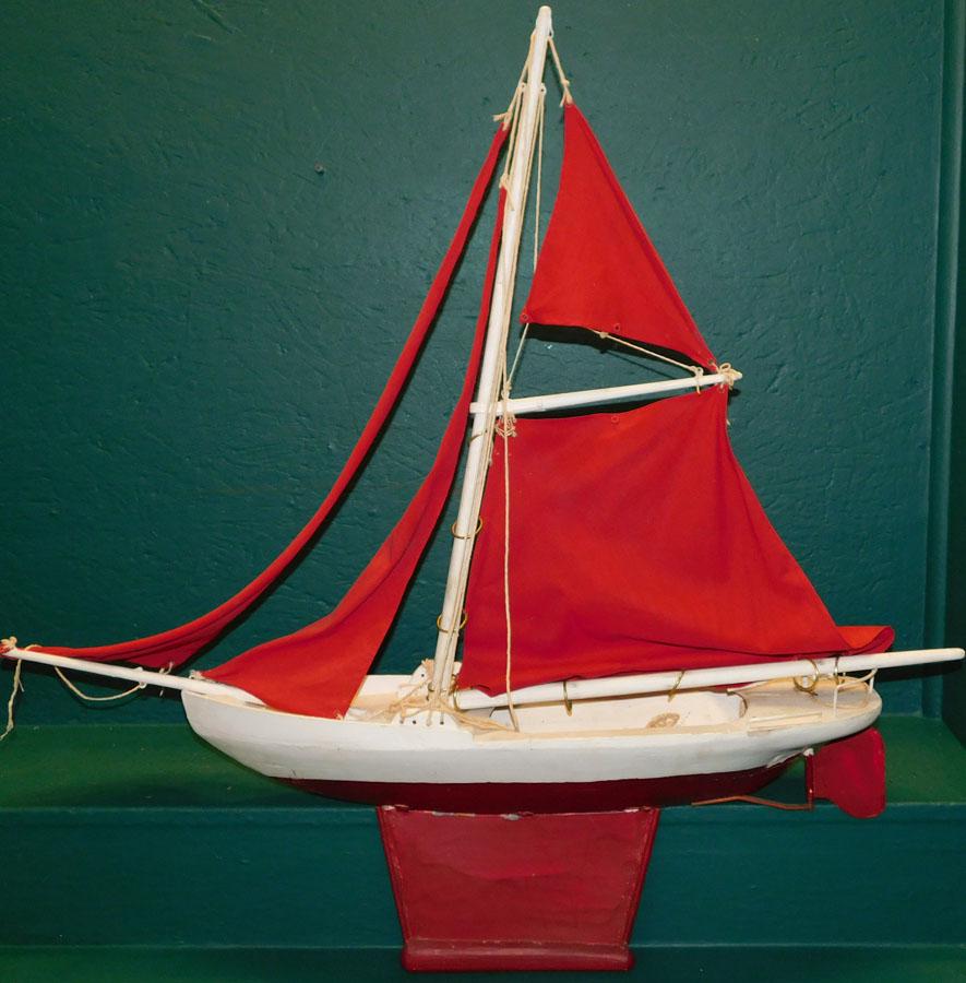 Antique Pntd Carved Wood Pond Boat Model (1 of 4)