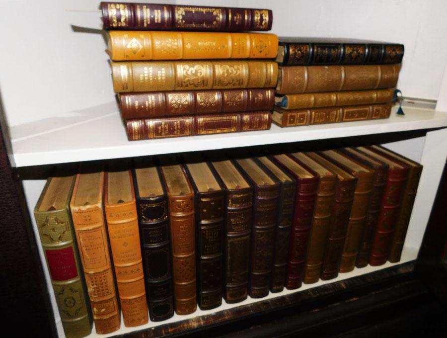 Lot 25 Library Books (1 of 6)