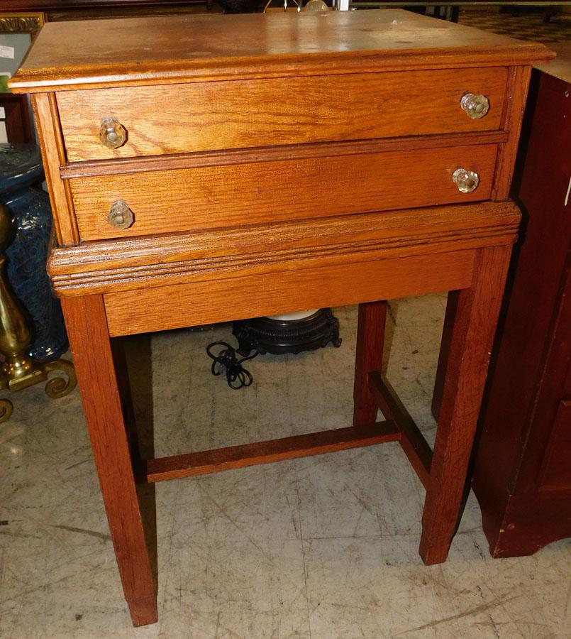 Oak Spool Chest (1 of 6)