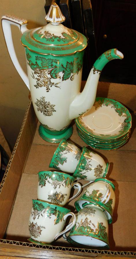 Porcelain Tea Set by Noritake China: Porcelain Tea Set by Noritake China. Up to 9 1/2" H