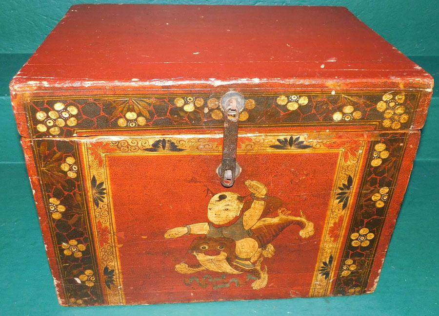 Paint Decorated Oriental Box (1 of 6)
