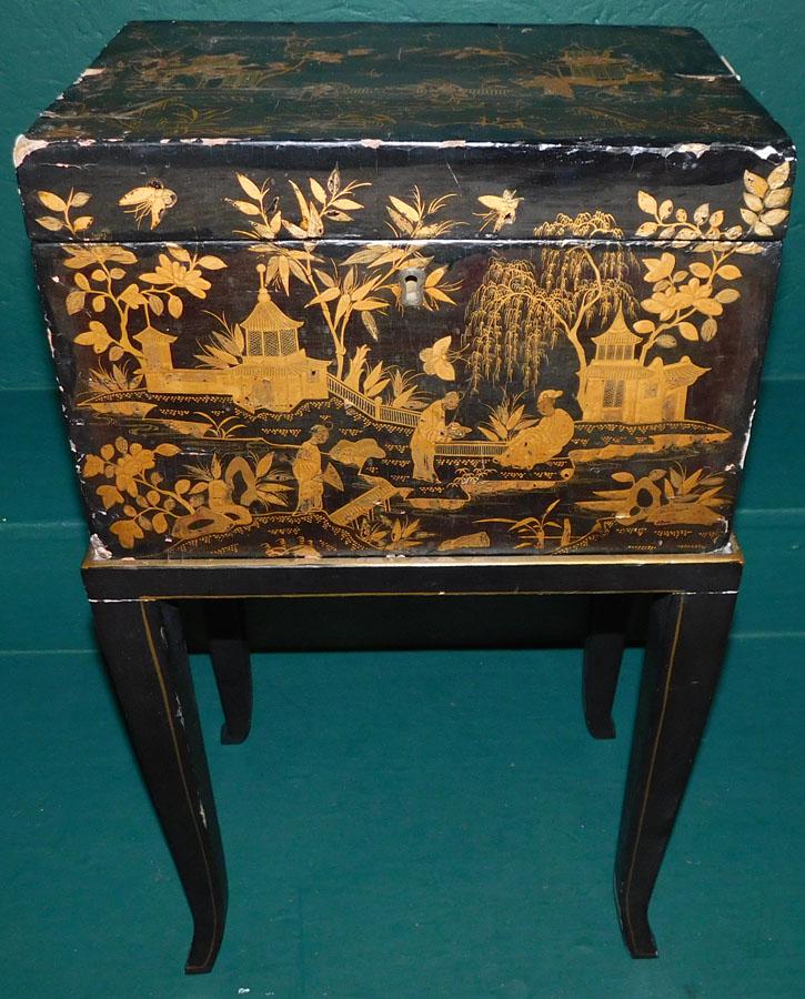 Chinoiserie Box On Stand (1 of 5)