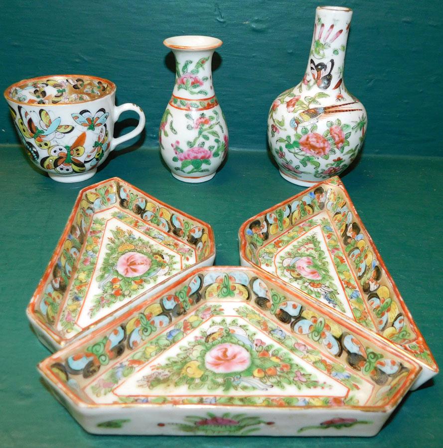 6 Pc Rose Medallion Tray Cups Vases (1 of 3)