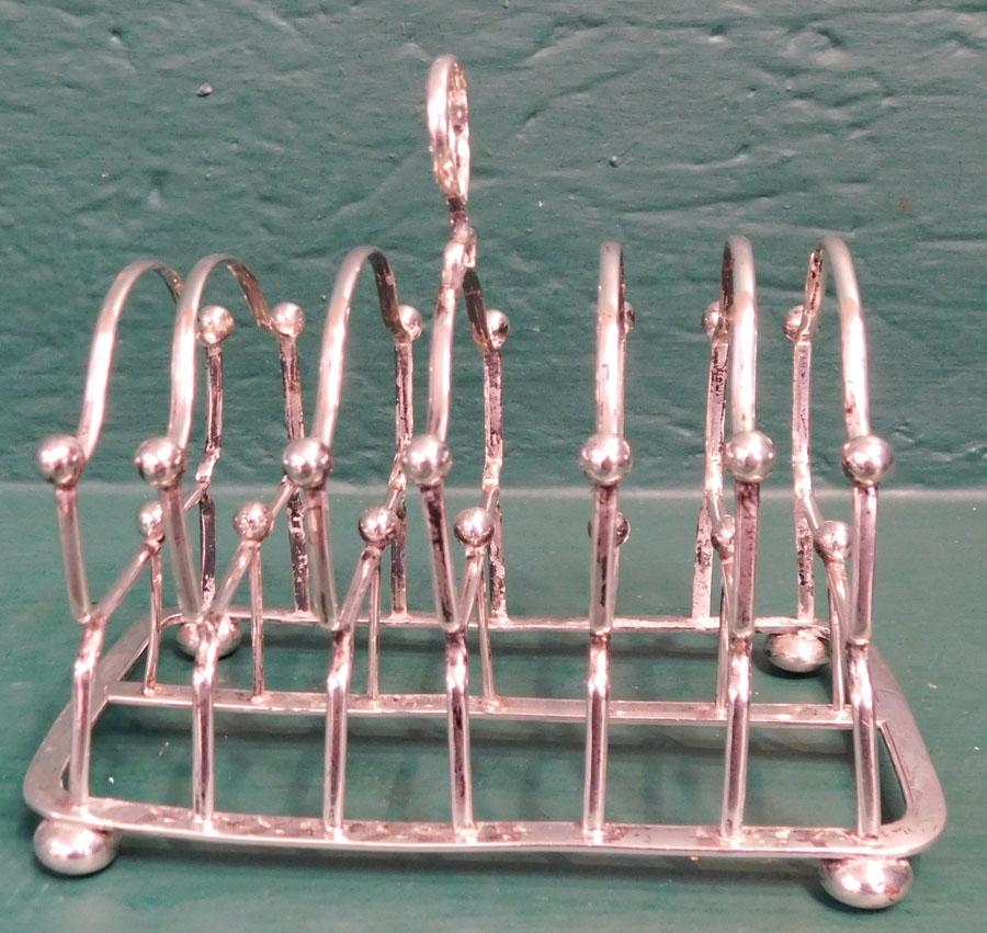 George III Sterling Toast Rack - W.Tucker & Co. 7.2 Toz: George III Sterling Toast Rack - W.Tucker & Co. 7.2 Toz. 6 1/4" W 3 1/4" D 5" H