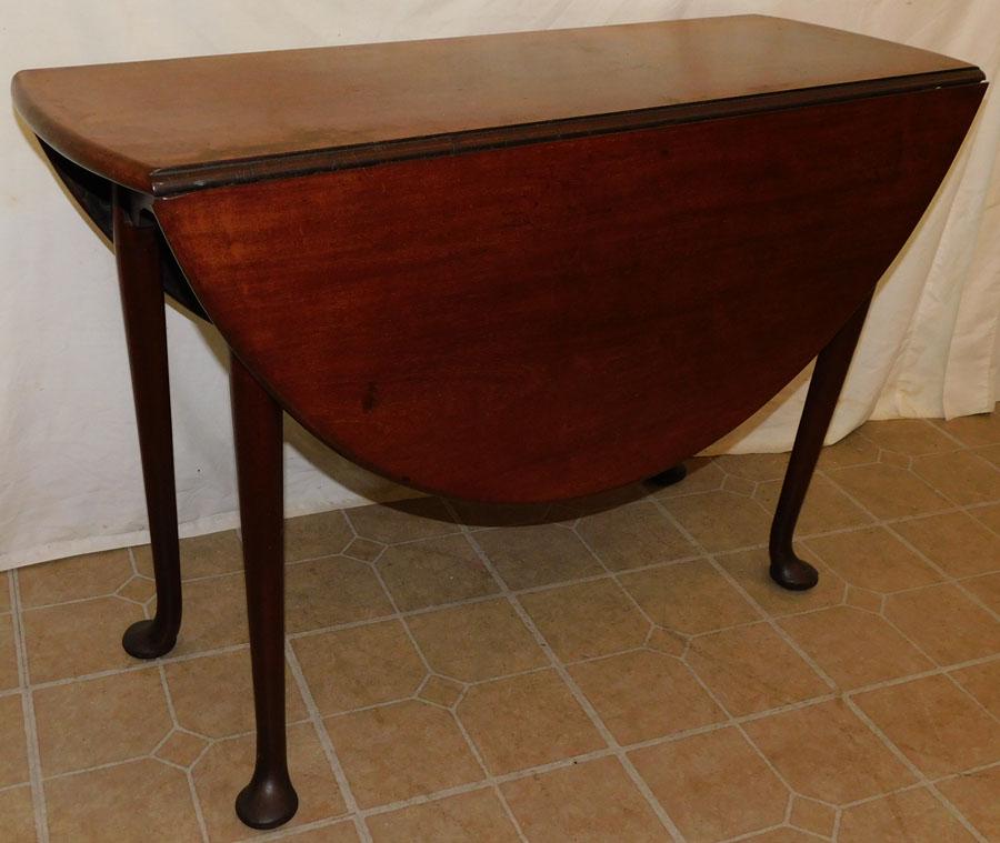 19th C Mahogany Queen Anne Drop Leaf Table (1 of 4)